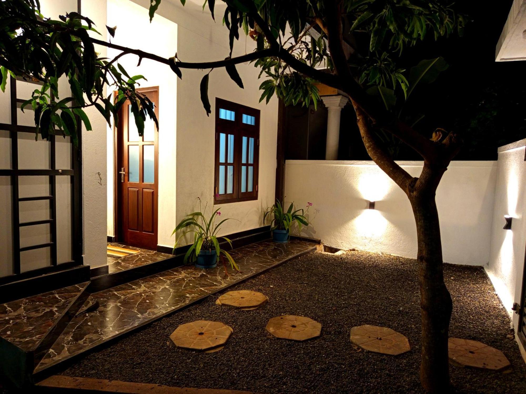 Olu Bunk Apartamento Dikwella Exterior foto